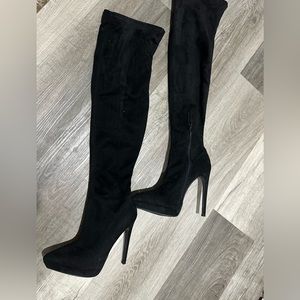 Forever 21 black heel boots